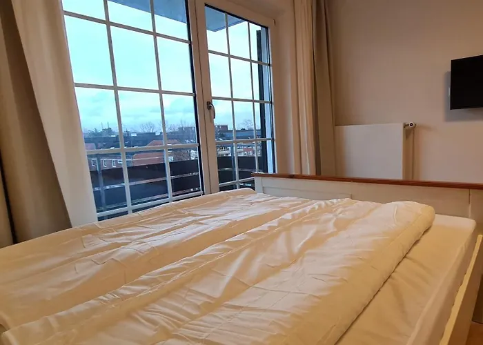 Appartement Renoviertes Inkl Tg Stellplatz In Düsseldorf
